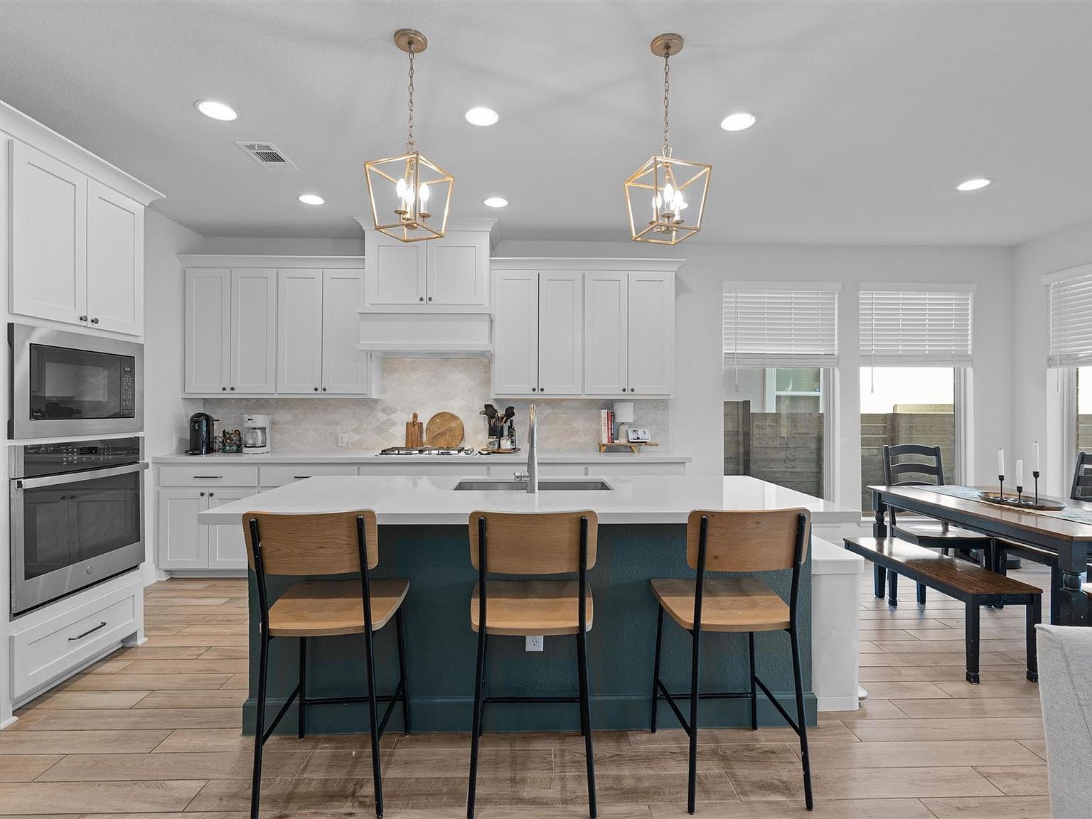 221 Ashmore Ln Georgetown, TX 78628 - Thumbnail 5