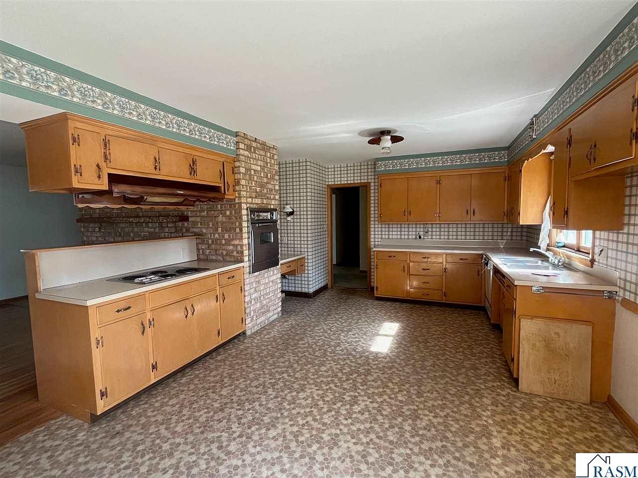 118 S Skyline Dr Skyline, MN 56001 - Thumbnail 5