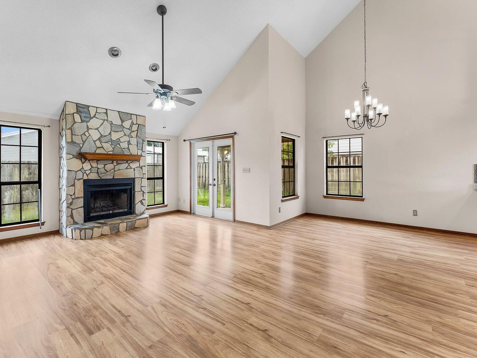 206 Woodland Park Cir Mary Esther, FL 32569 - Thumbnail 5