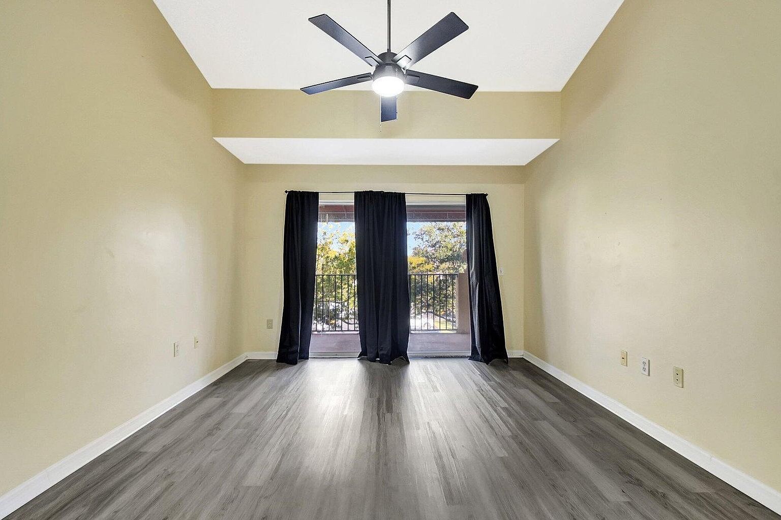 4101 San Marino Blvd APT 303 West Palm Beach, FL 33409 - Thumbnail 5