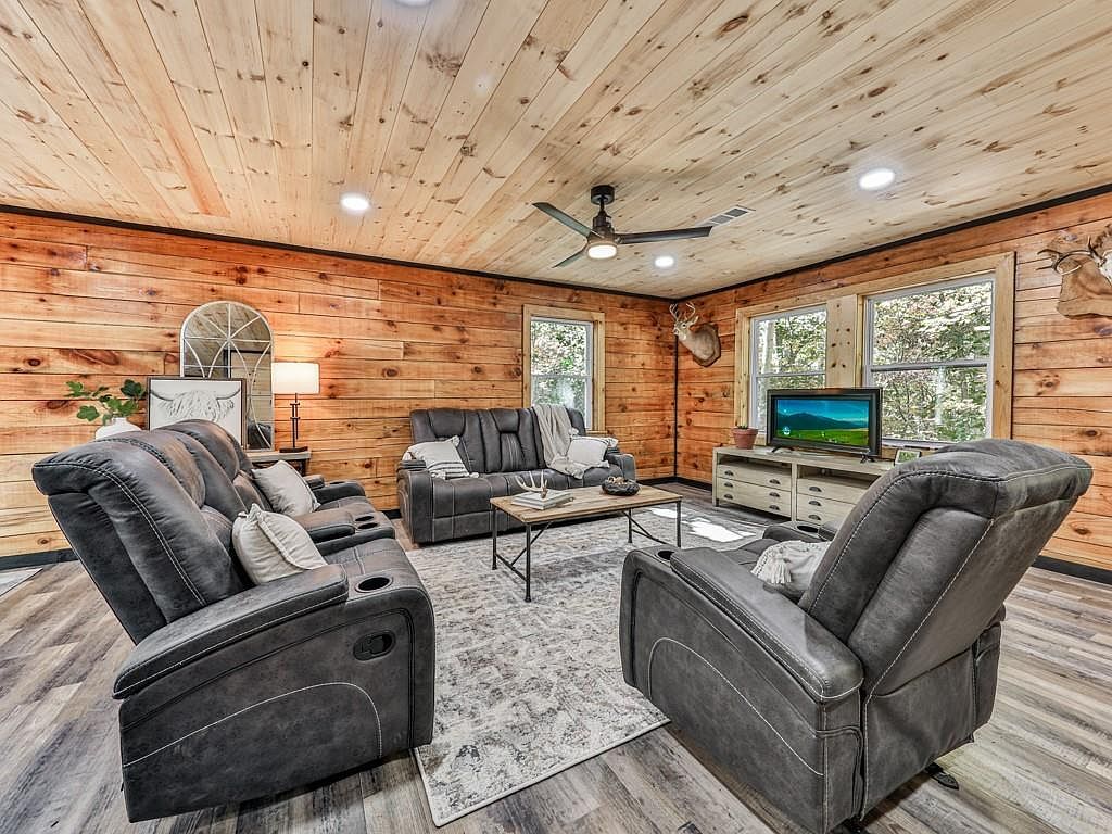 1166 Upper Sweetwater Trl SE White, GA 30184 - Thumbnail 5