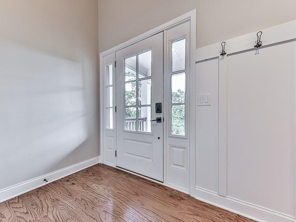 221 Woods Cir Ball Ground, GA 30107 - Thumbnail 5