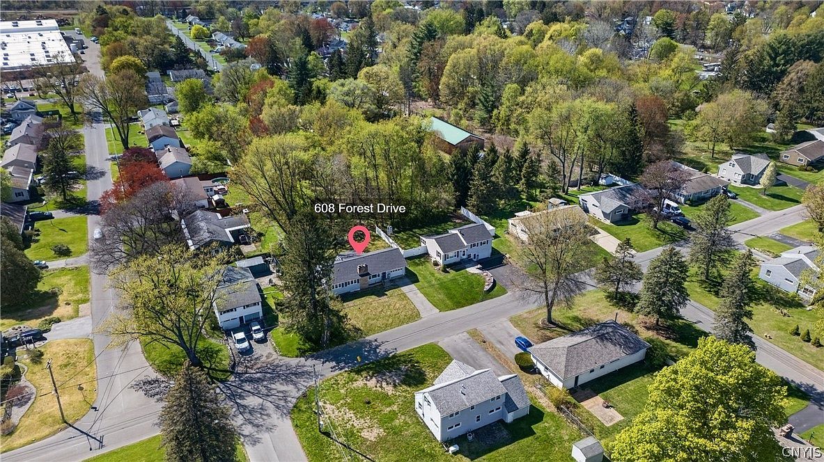 608 Forest Dr North Syracuse, NY 13212 - Thumbnail 5