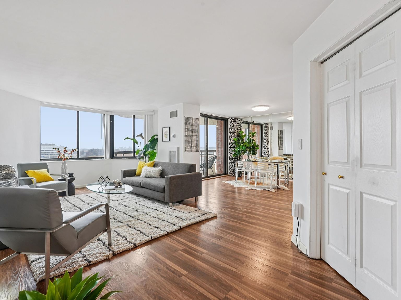 530 Harmon Cove Tower #530 Secaucus, NJ 07094 - Thumbnail 5