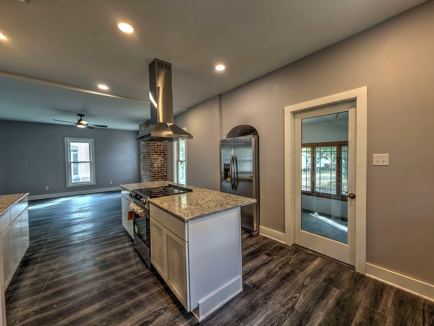 623 S 4th St Watseka, IL 60970 - Thumbnail 5