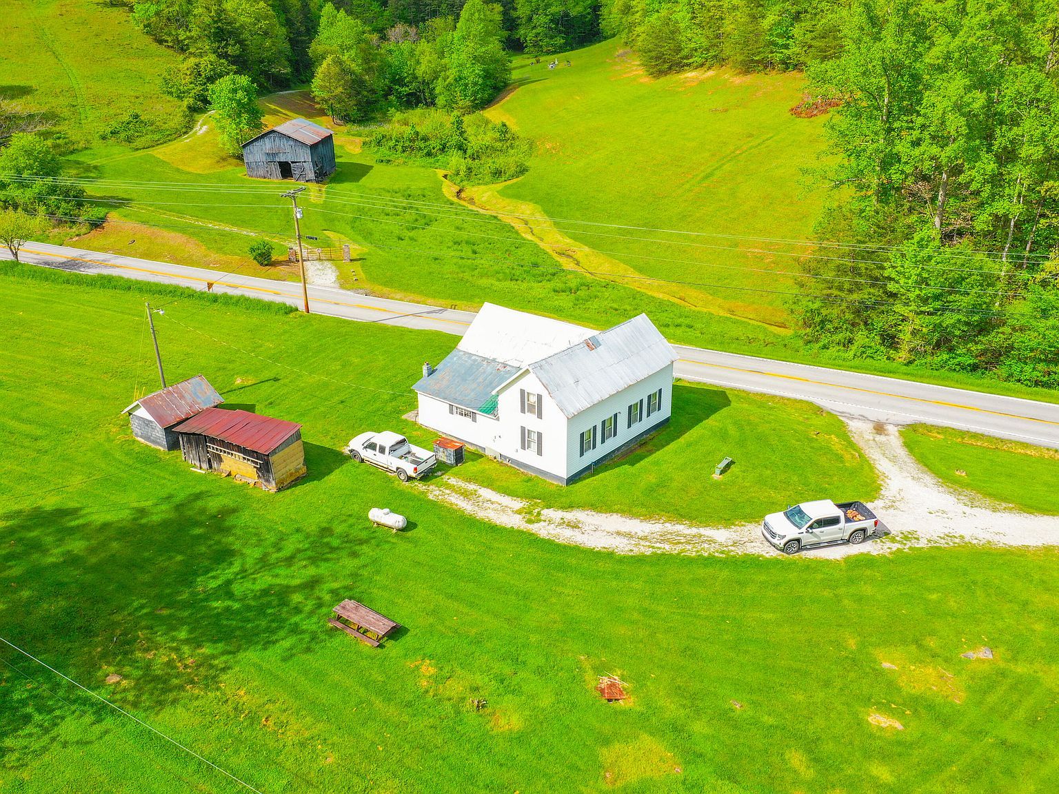 12818 N Highway 421 Manchester, KY 40962 - Thumbnail 5