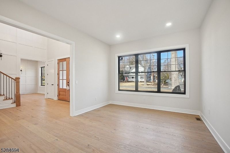 24 Rockwood Rd Florham Park, NJ 07932 - Thumbnail 5