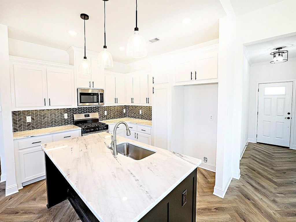 1412 Mason St Bowie, TX 76230 - Thumbnail 5