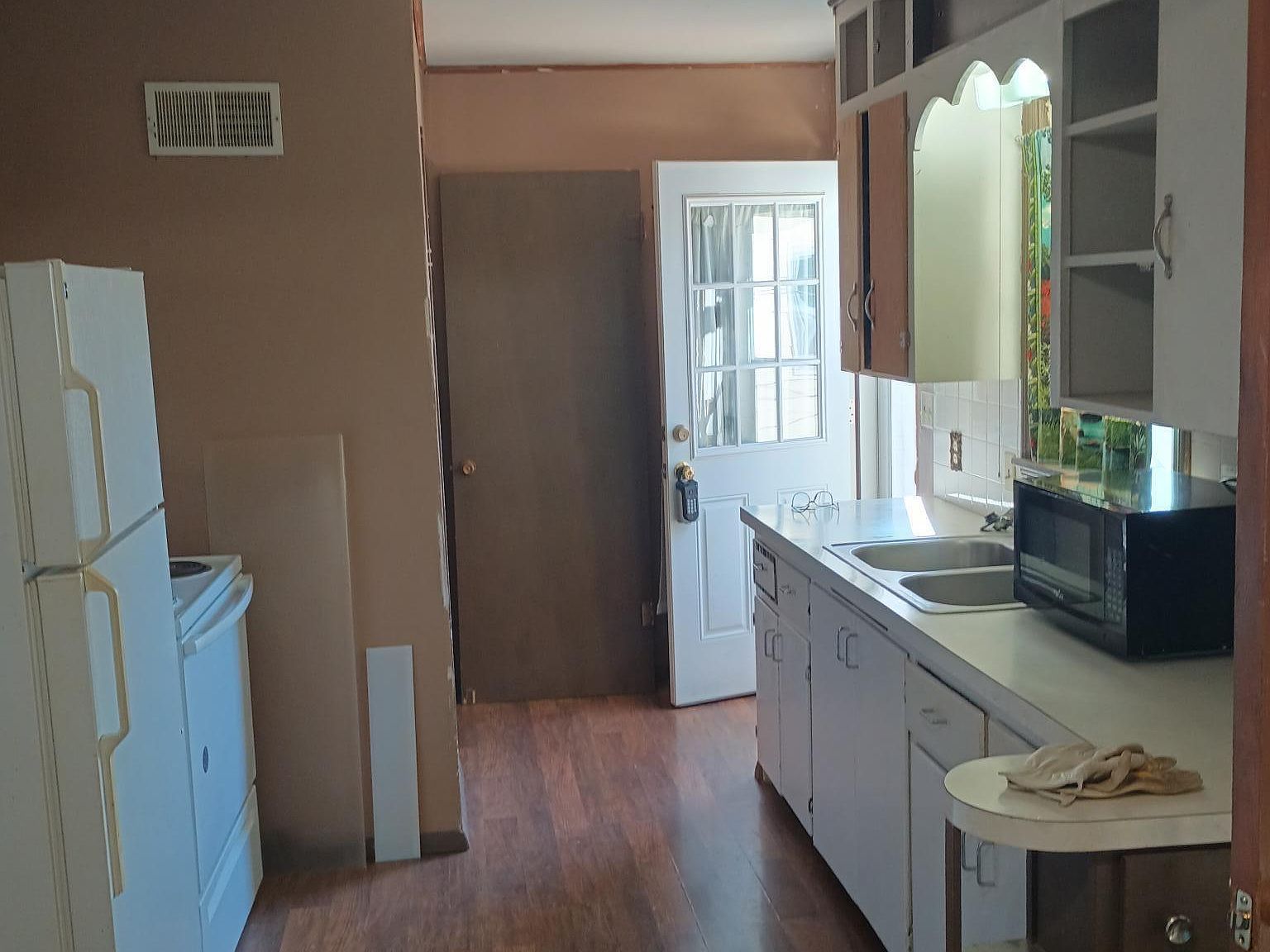 715 S Purdy Ave Lyons, KS 67554 - Thumbnail 5