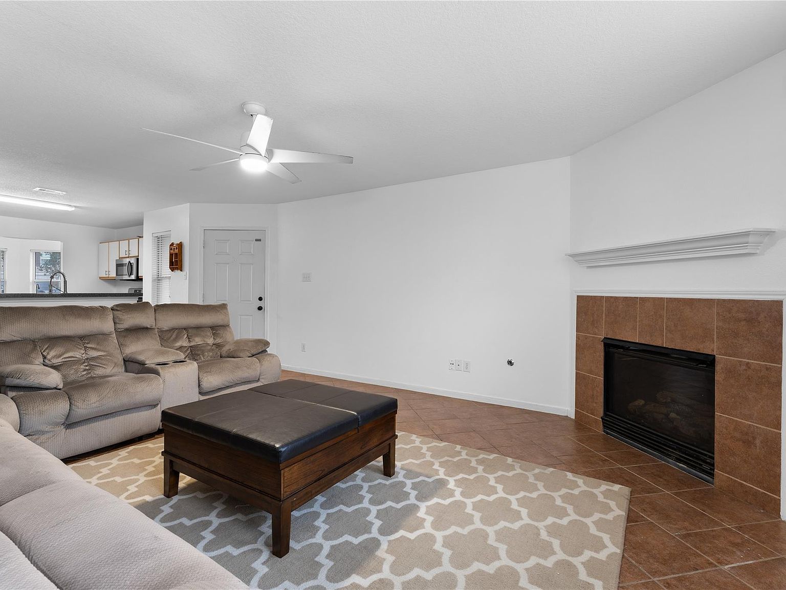 2835 Oakland Brook St Houston, TX 77038 - Thumbnail 5