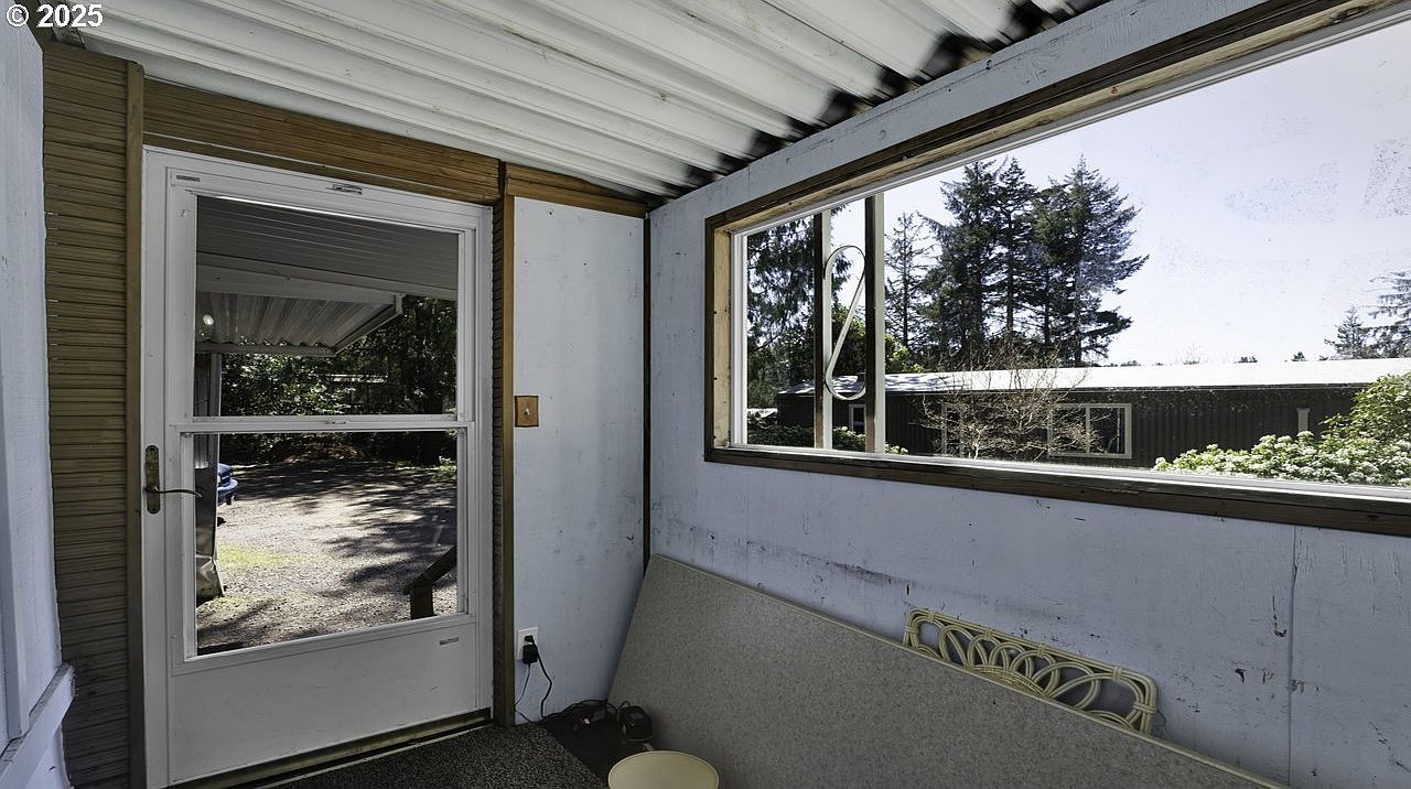 89510 Highway 101 SPACE 23 Florence, OR 97439 - Thumbnail 5