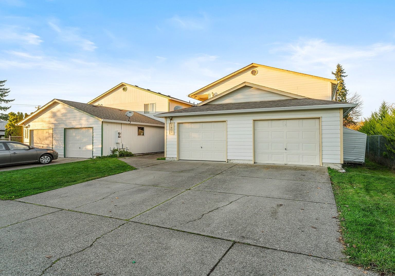 1905 17th St Springfield, OR 97477 - Thumbnail 5