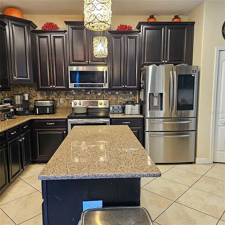 1303 Sea Pines Way Davenport, FL 33896 - Thumbnail 5