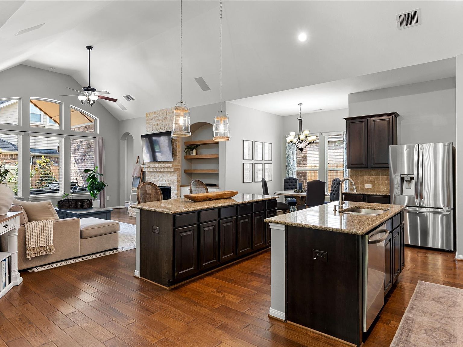 8186 Laughing Falcon Trl Conroe, TX 77385 - Thumbnail 5