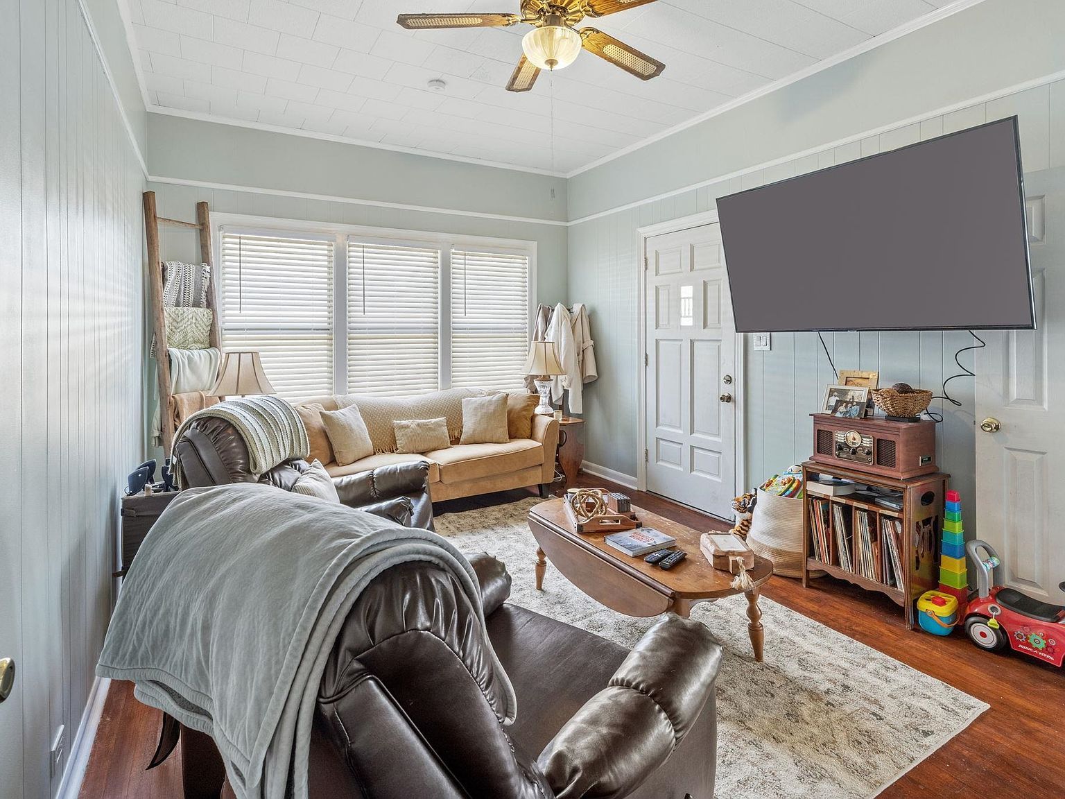 523 E Nezpique St Jennings, LA 70546 - Thumbnail 5