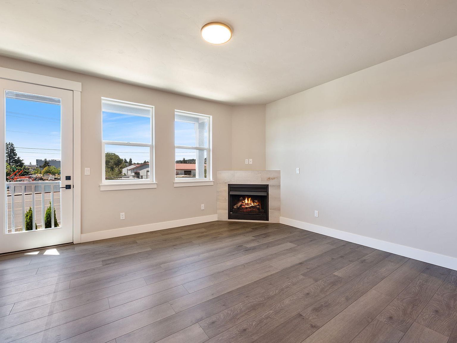 20528 NE Empire Ave Bend, OR 97701 - Thumbnail 5