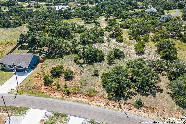 114 Peter Kleid Loop #658 Blanco, TX 78606 - Thumbnail 5