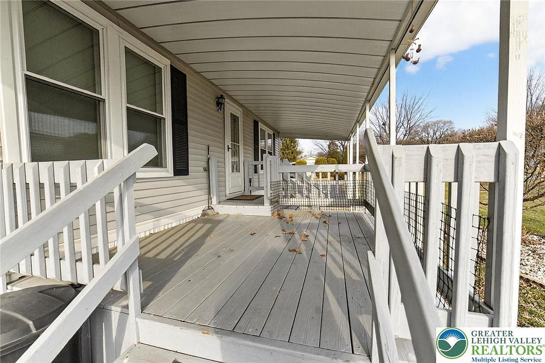 37 Stacey Dr Walnutport, PA 18088 - Thumbnail 5