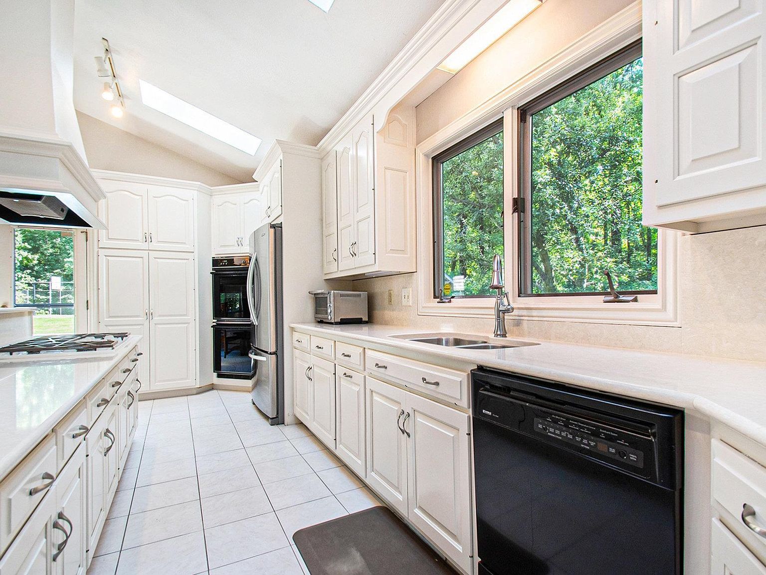 22377 Madison Rd South Bend, IN 46614 - Thumbnail 5