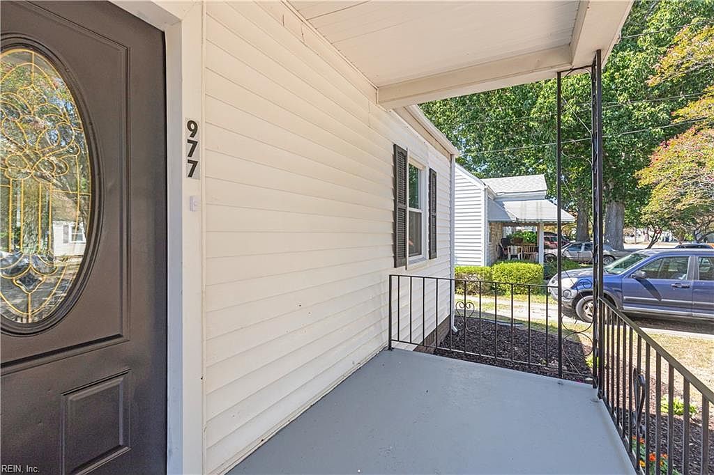 977 Wolcott Ave Norfolk, VA 23513 - Thumbnail 5
