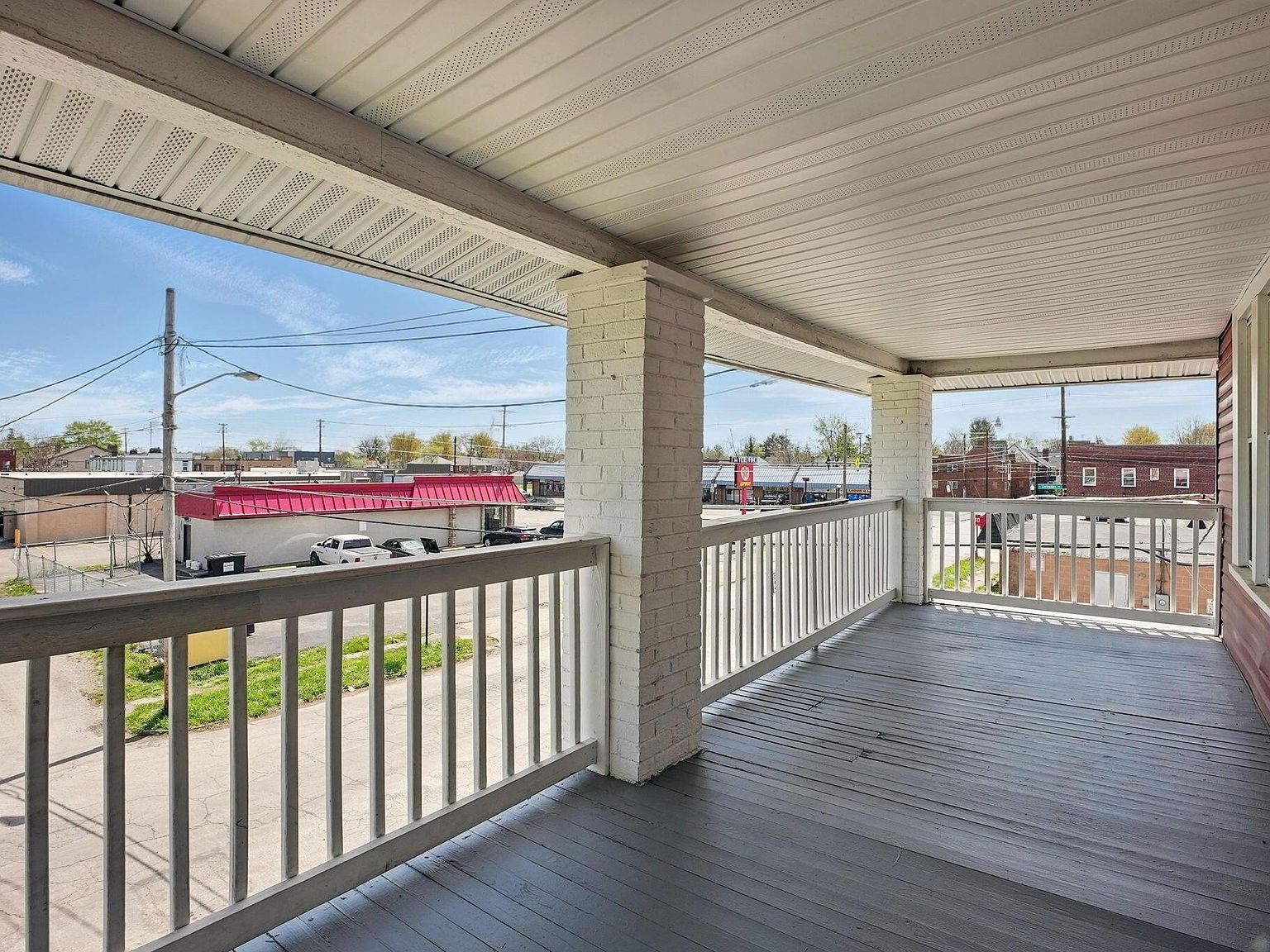 831 Lilley Ave Columbus, OH 43205 - Thumbnail 5