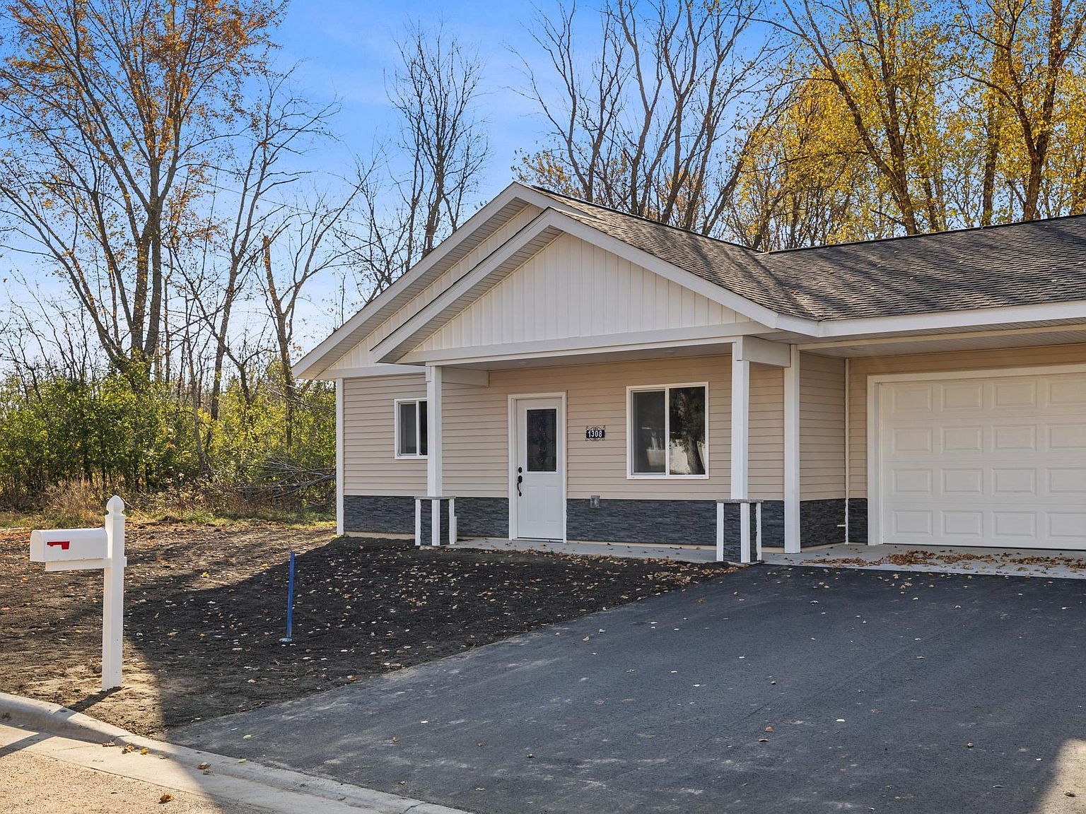 1308 Chicago Ave Brainerd, MN 56401 - Thumbnail 5