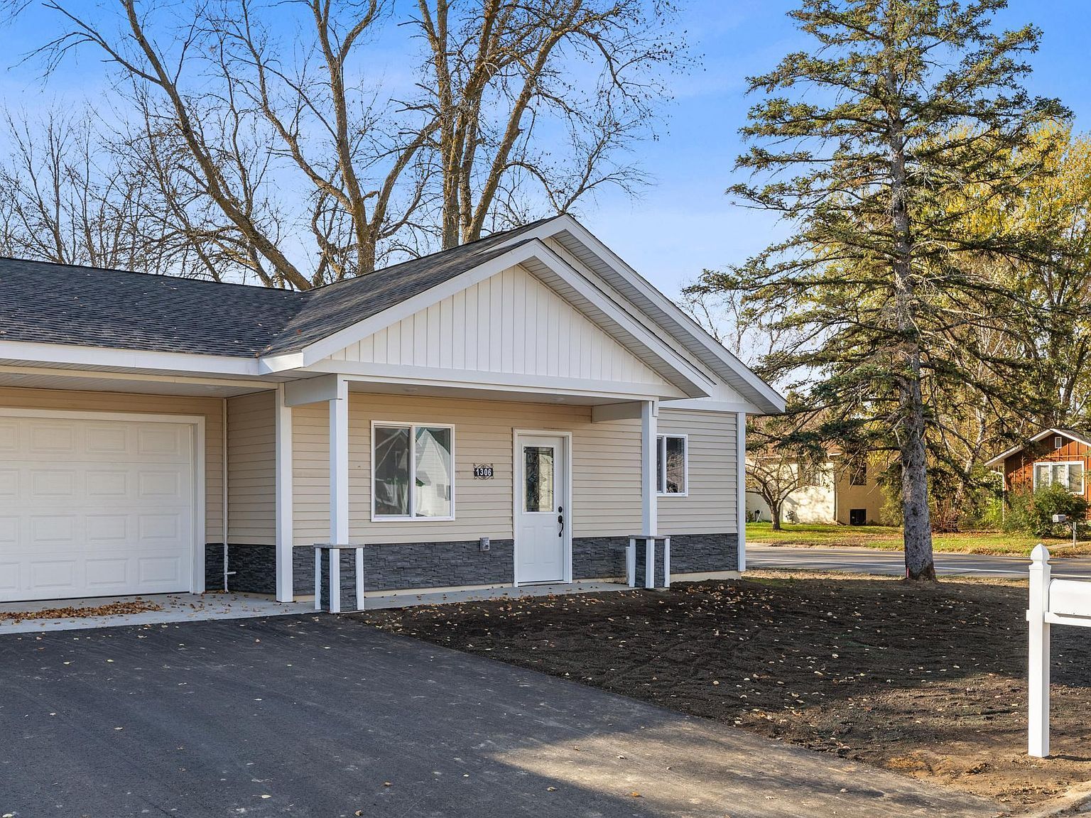 1306 Chicago Ave Brainerd, MN 56401 - Thumbnail 5