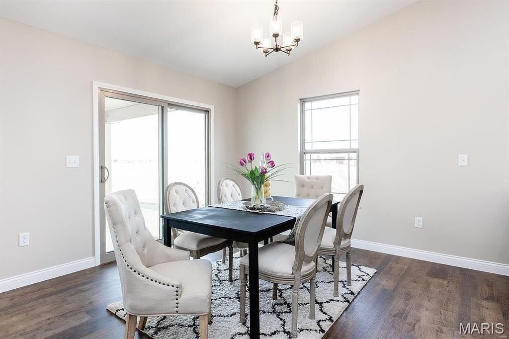 1433 Fairwood Dr Belleville, IL 62220 - Thumbnail 5