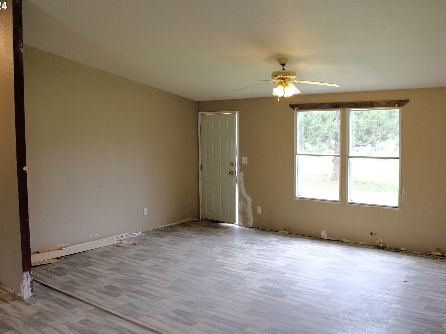 11304 Tiller Trail Hwy Days Creek, OR 97429 - Thumbnail 5