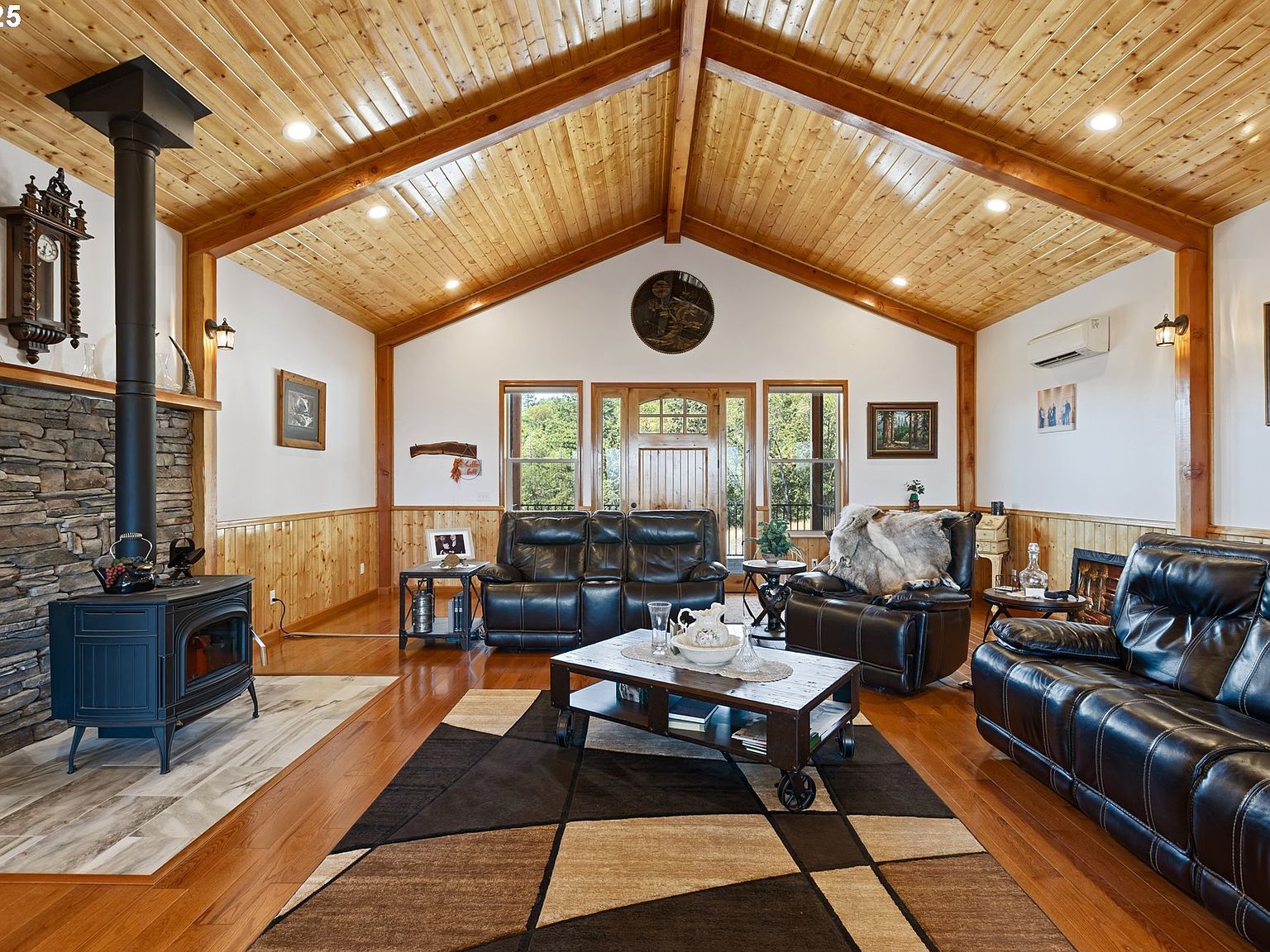 1757 Riddle By Pass Rd Riddle, OR 97469 - Thumbnail 5