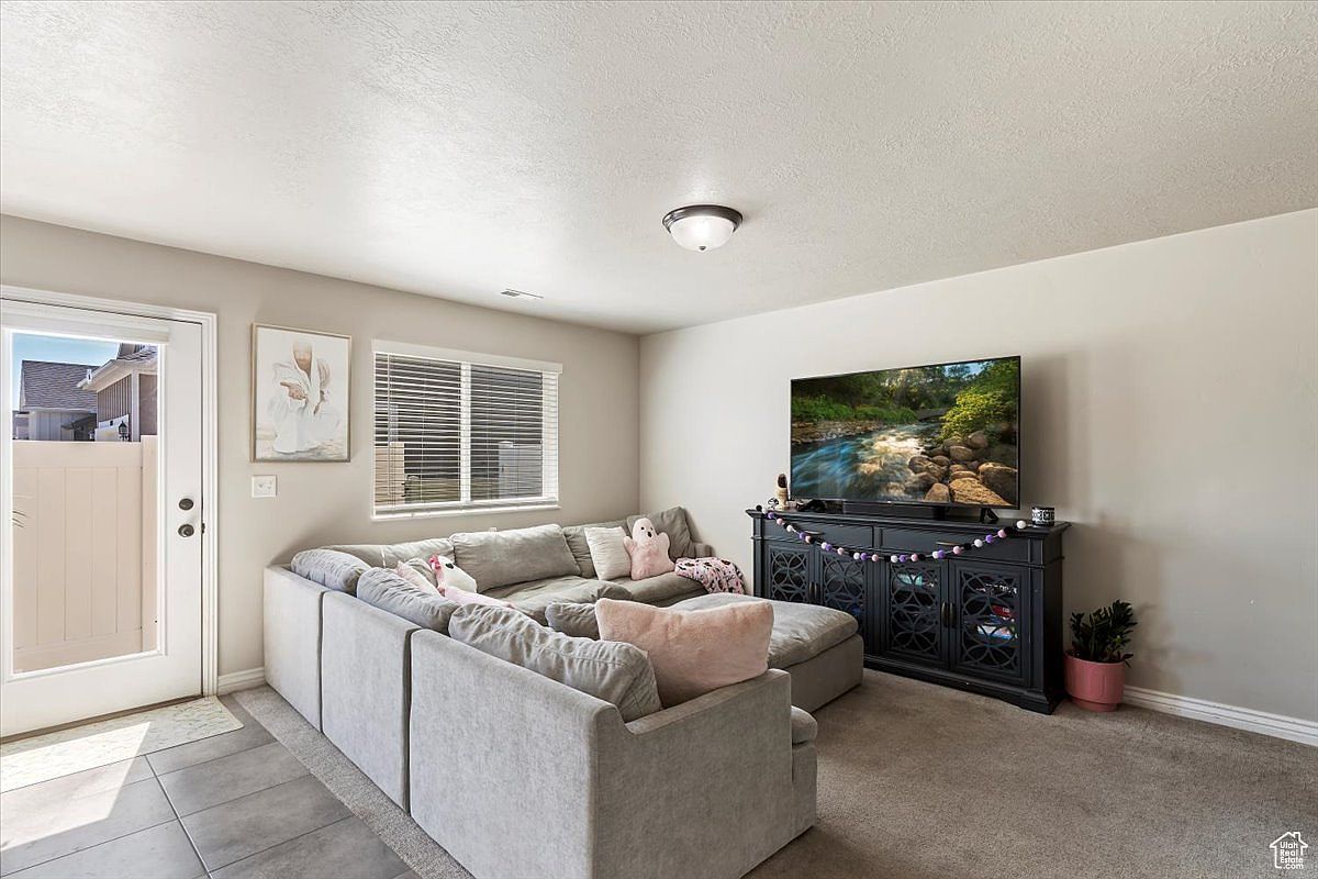 1079 W 2050 S Syracuse, UT 84075 - Thumbnail 5