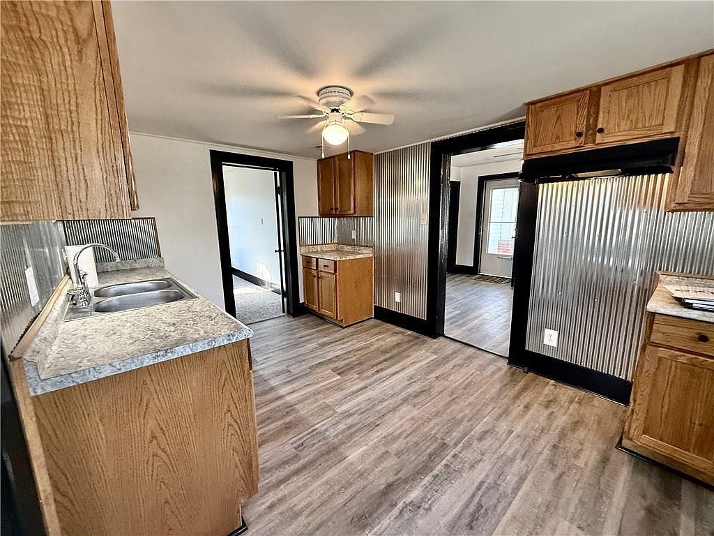 604 E 6th St Altamont, KS 67330 - Thumbnail 5