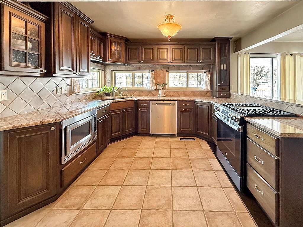 3040 Regency Dr Independence, KS 67301 - Thumbnail 5