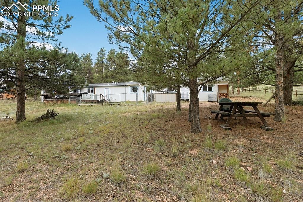 1058 Hackamore Dr Florissant, CO 80816 - Thumbnail 5