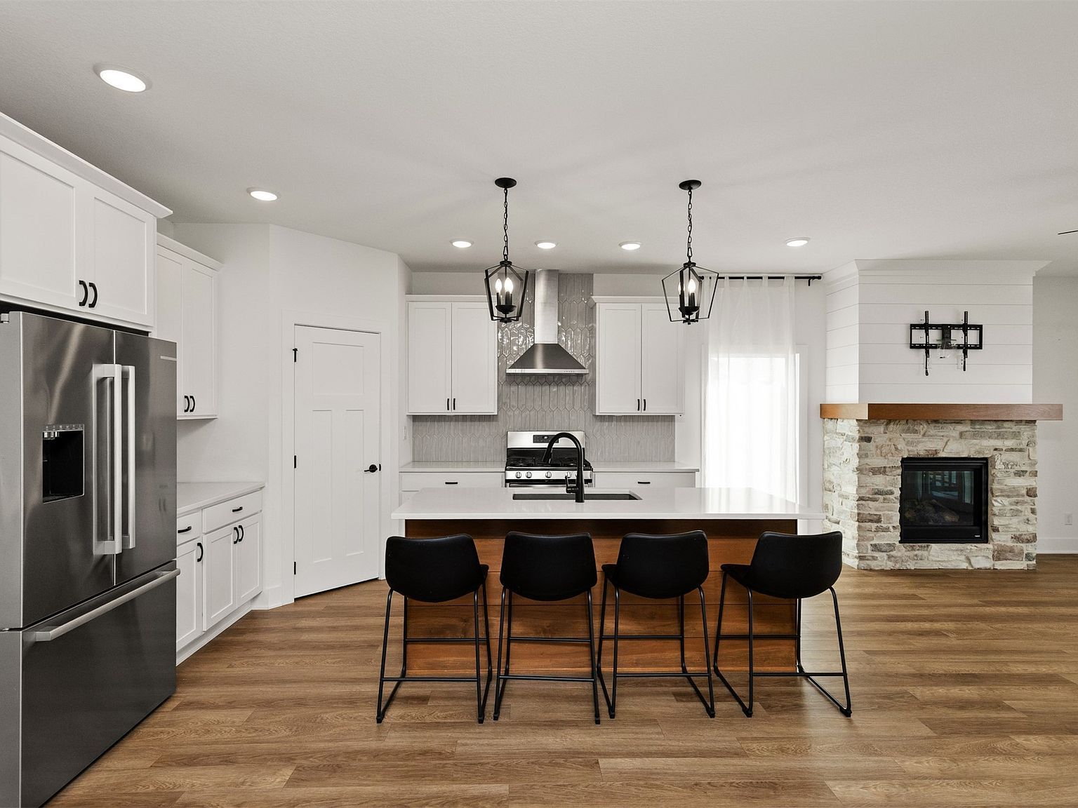 1045 Spruce St Waukee, IA 50263 - Thumbnail 5