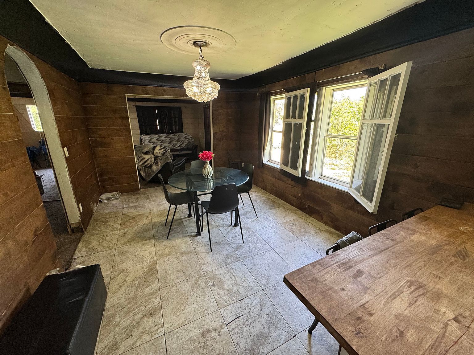 454 E Atherton Rd Flint, MI 48507 - Thumbnail 5