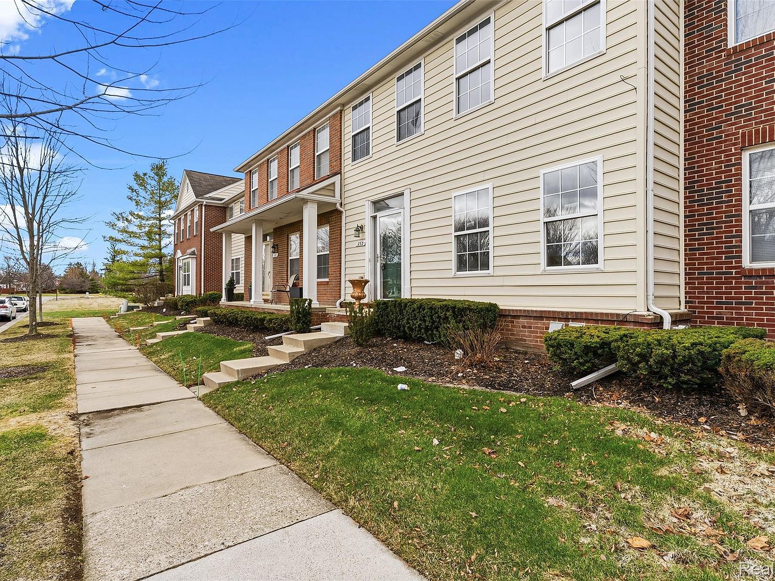 253 Stonegate W Pontiac, MI 48341 - Thumbnail 5