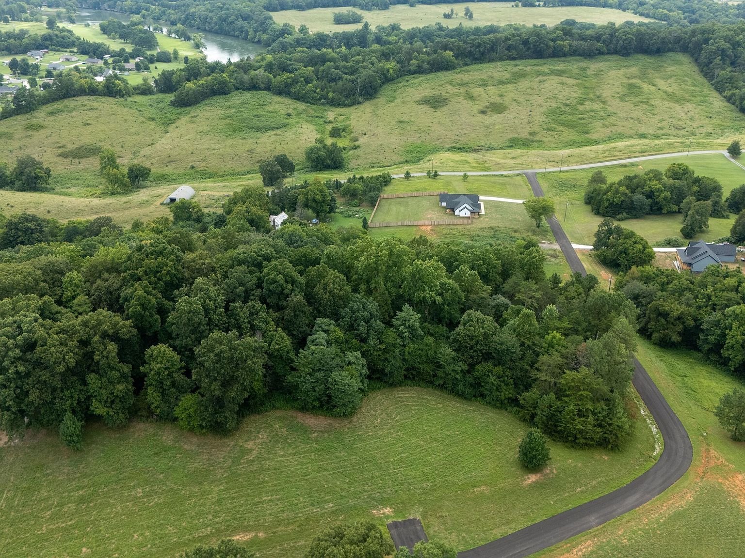 5 Huntleigh Ct #B Kodak, TN 37764 - Thumbnail 5