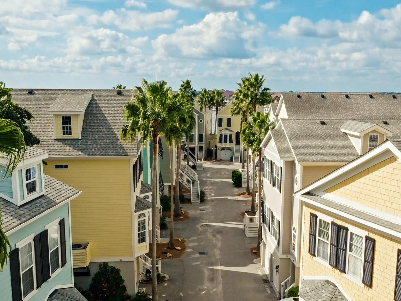 107 2nd St Folly Beach, SC 29439 - Thumbnail 5