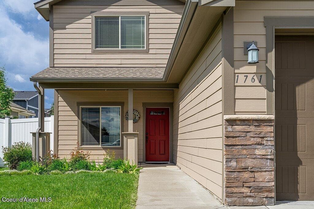1761 W Pyrenees Loop Coeur D Alene, ID 83815 - Thumbnail 5