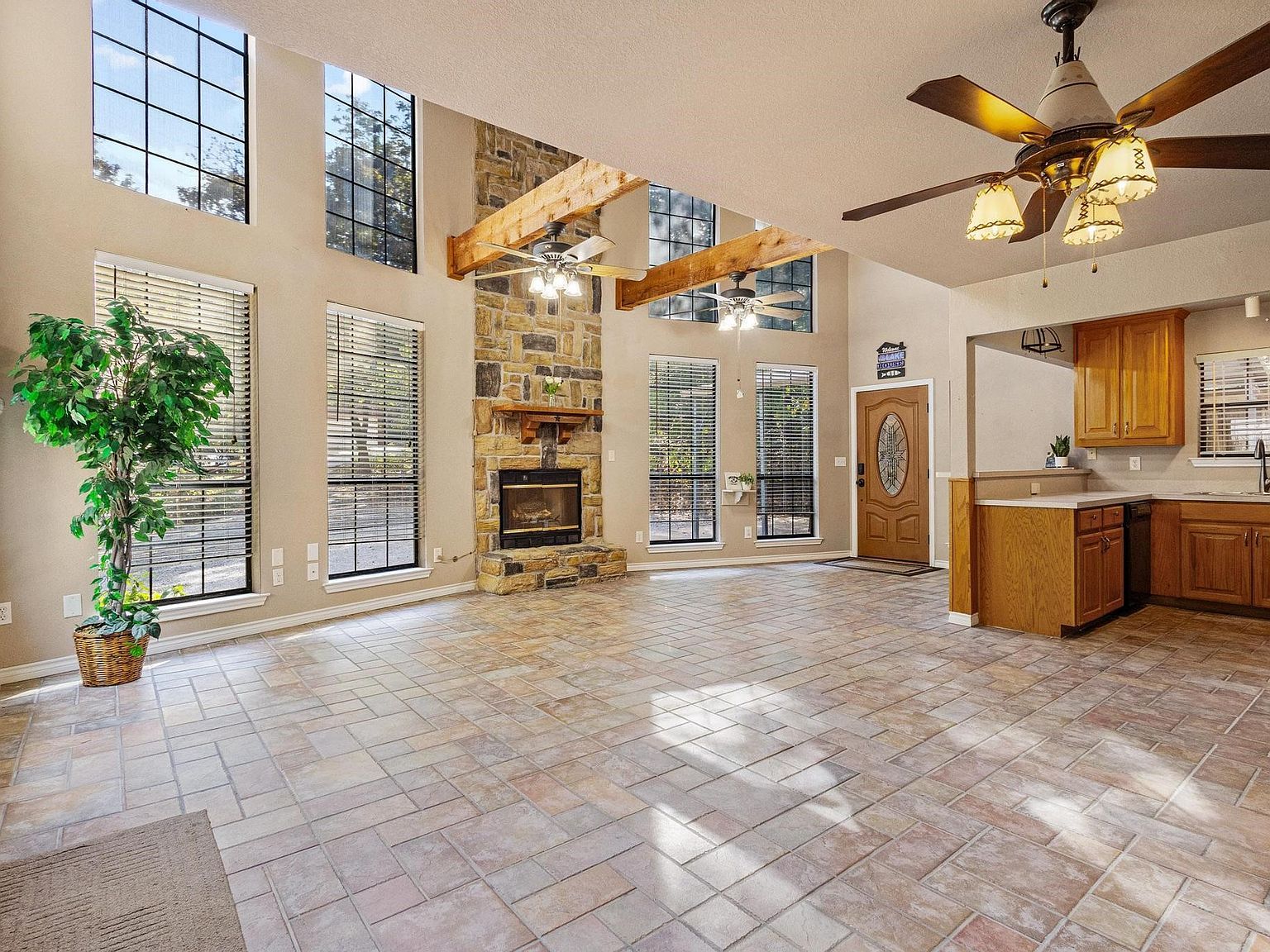 91 Shadow Ln Pottsboro, TX 75076 - Thumbnail 5