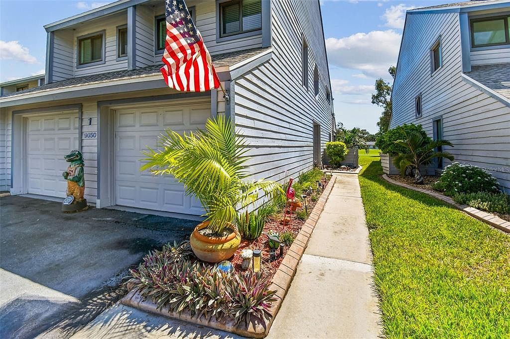 9050 Park Blvd APT 1 Seminole, FL 33777 - Thumbnail 5