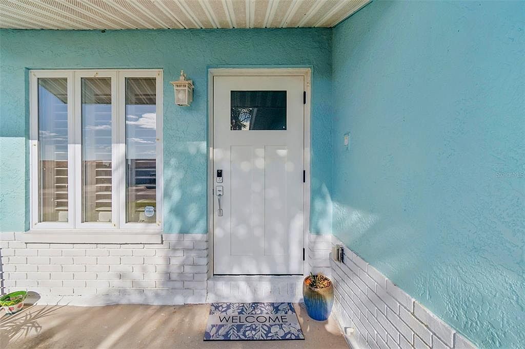 216 176th Ave E Redington Shores, FL 33708 - Thumbnail 5