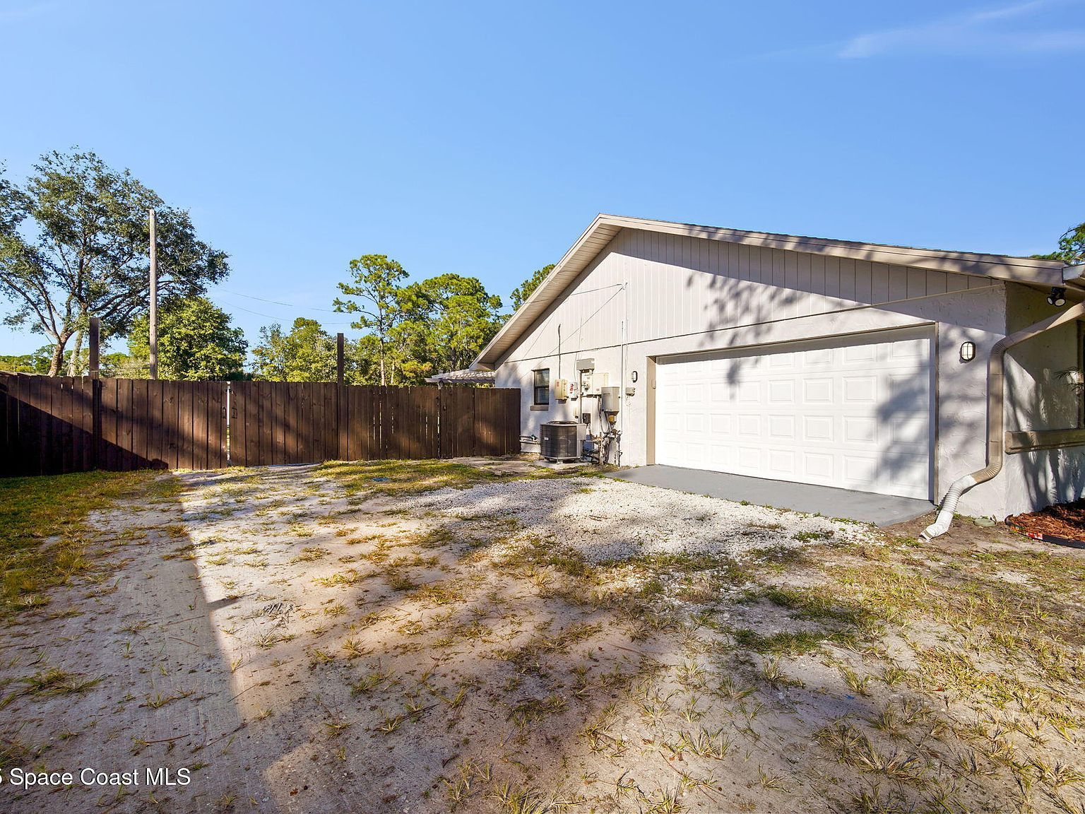 3940 Fairfax Dr Mims, FL 32754 - Thumbnail 5