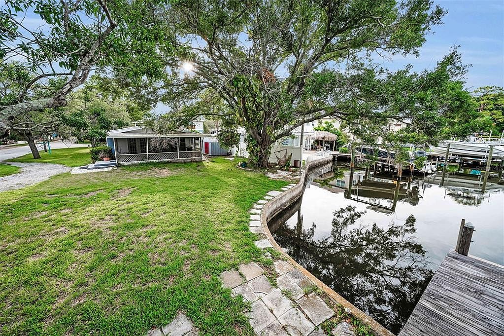 394 Georgia Ave LOT 3 Crystal Beach, FL 34681 - Thumbnail 5