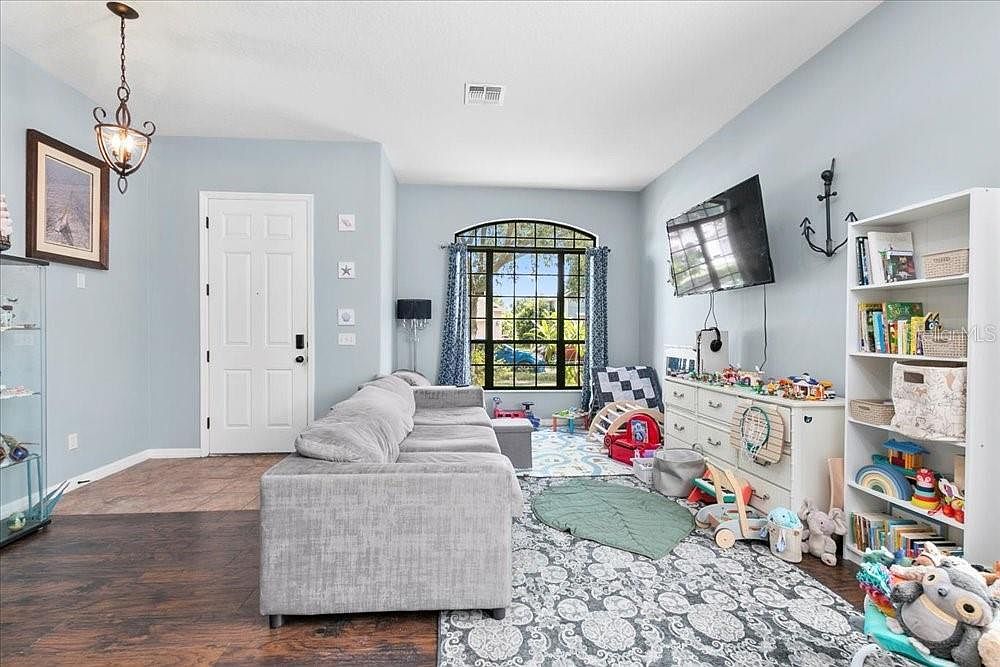 523 Lake Davenport Cir Davenport, FL 33837 - Thumbnail 5