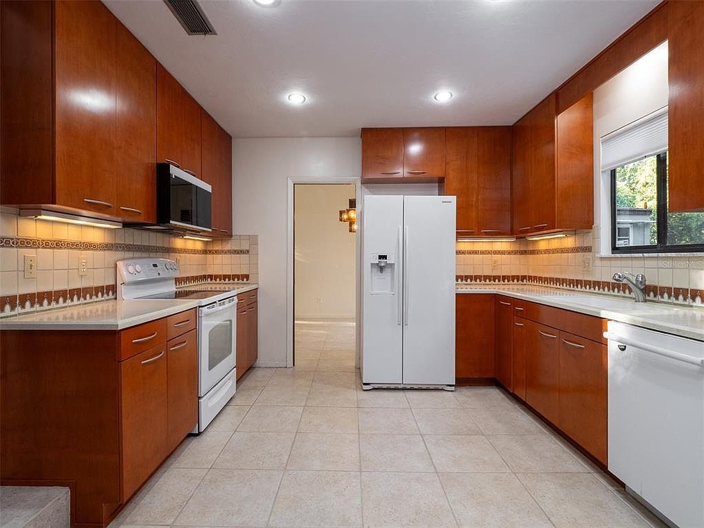 3619 NW 38th St Gainesville, FL 32606 - Thumbnail 5