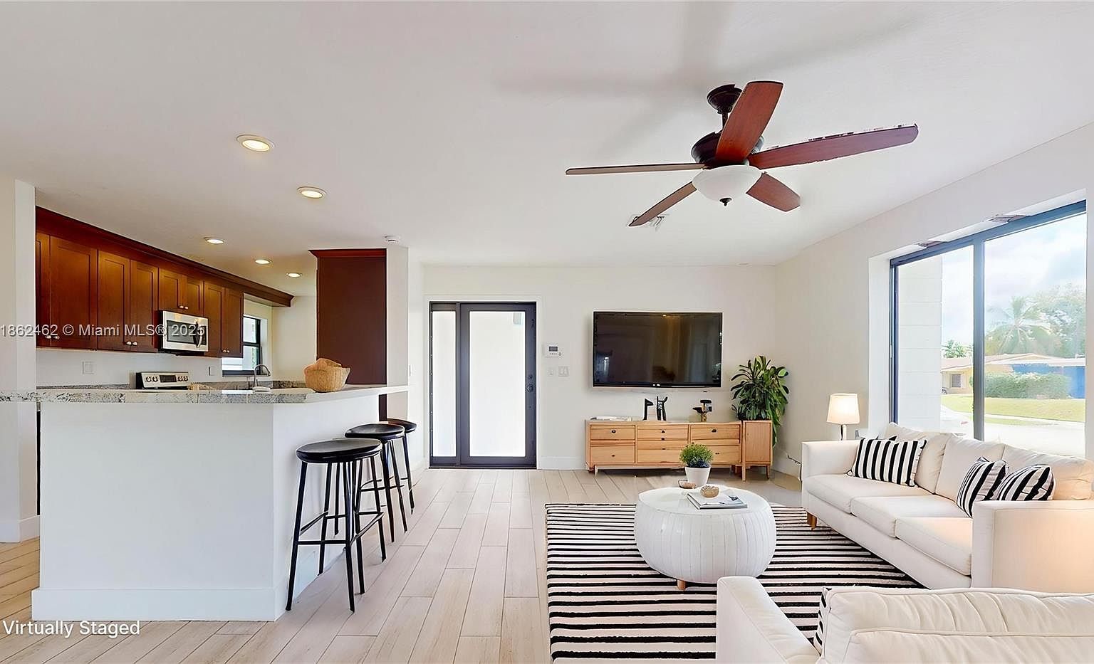 15840 SW 105th Ct Miami, FL 33157 - Thumbnail 5