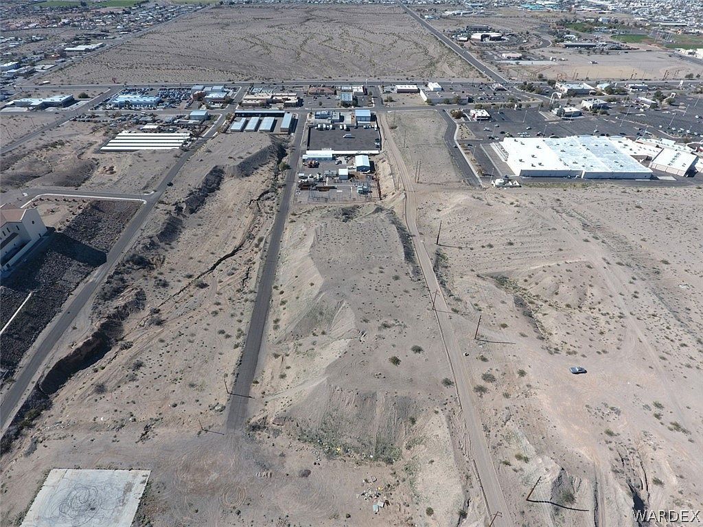 1690 Black Mountain Rd Bullhead City, AZ 86442 - Thumbnail 5