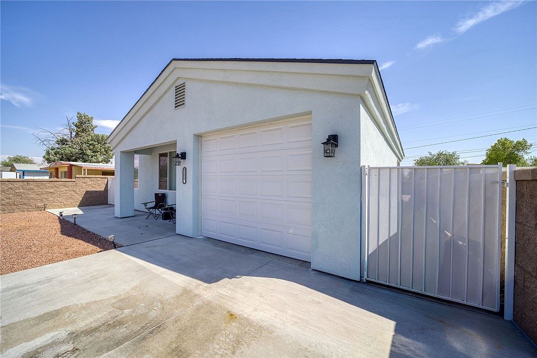 3158 E Snavely Ave Kingman, AZ 86409 - Thumbnail 5